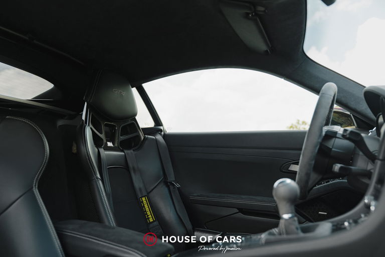 Porsche 718 Cayman GT4