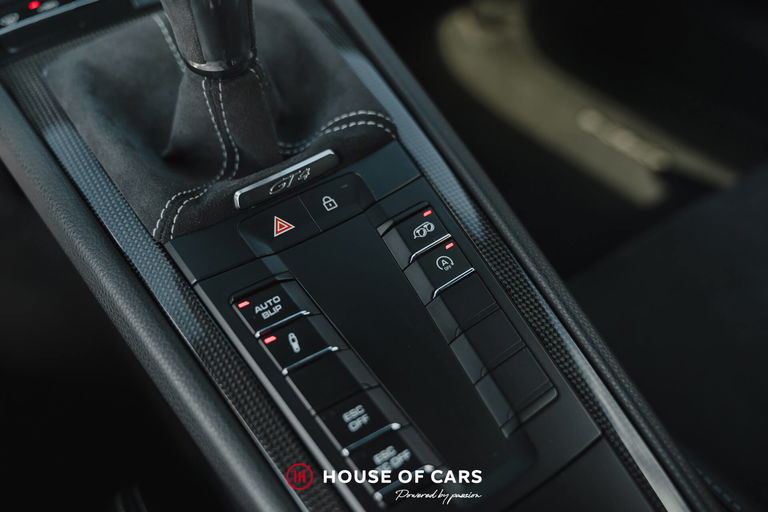 Porsche 718 Cayman GT4