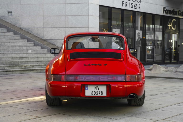 Porsche 964 Carrera 4