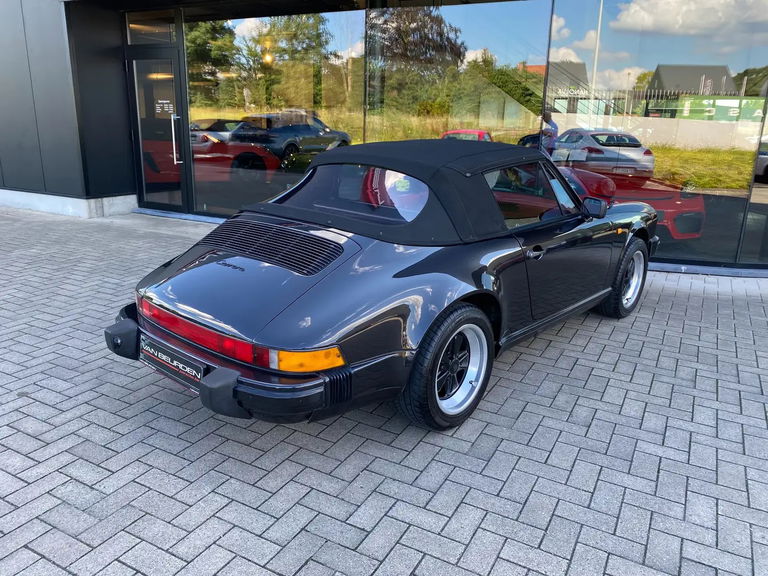 Porsche 911 Carrera 3.2