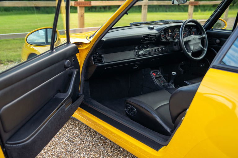 Porsche 993 Carrera
