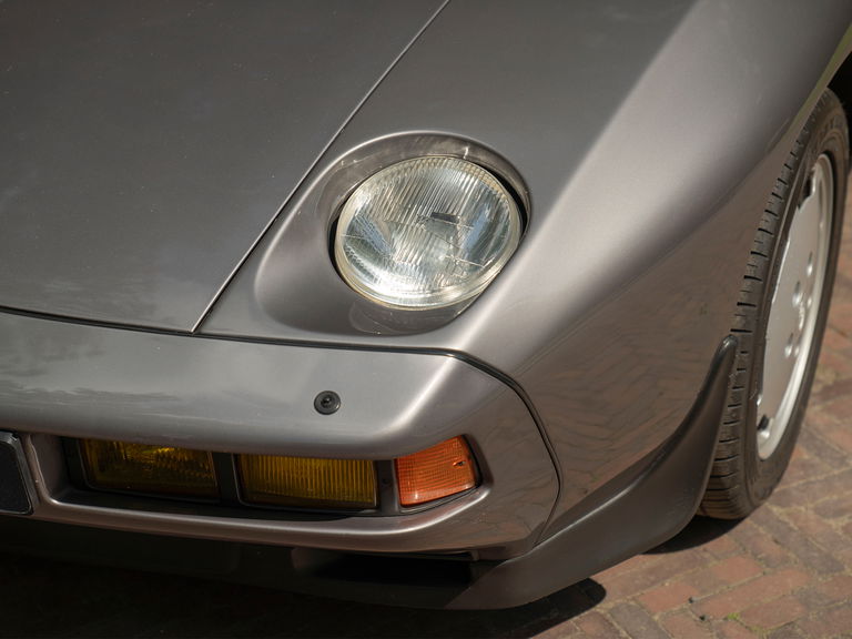 Porsche 928 S