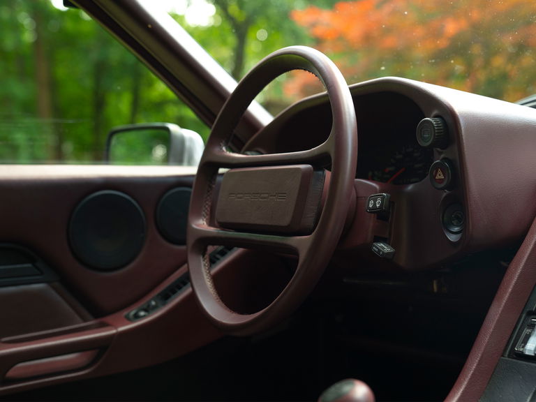 Porsche 928 S