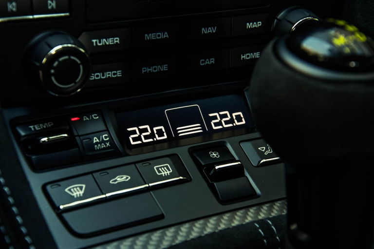 Porsche 718 Cayman GT4 RS