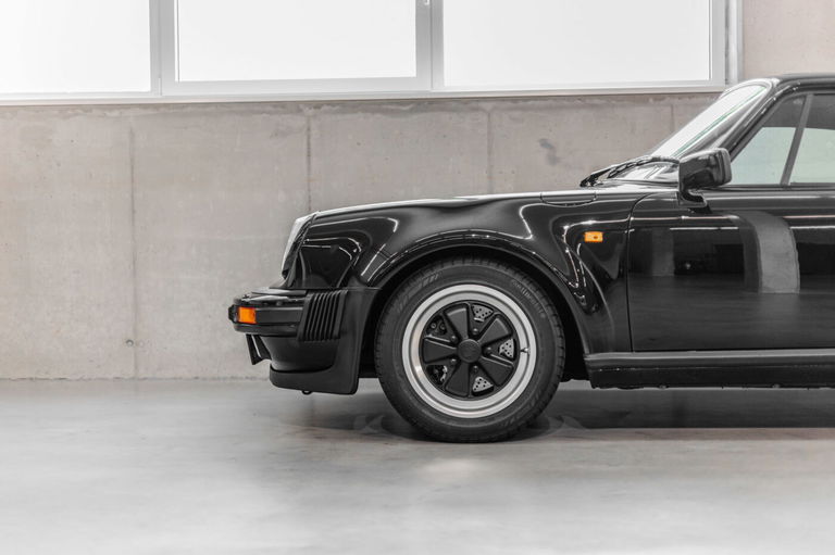 Porsche 911 Turbo 3.3