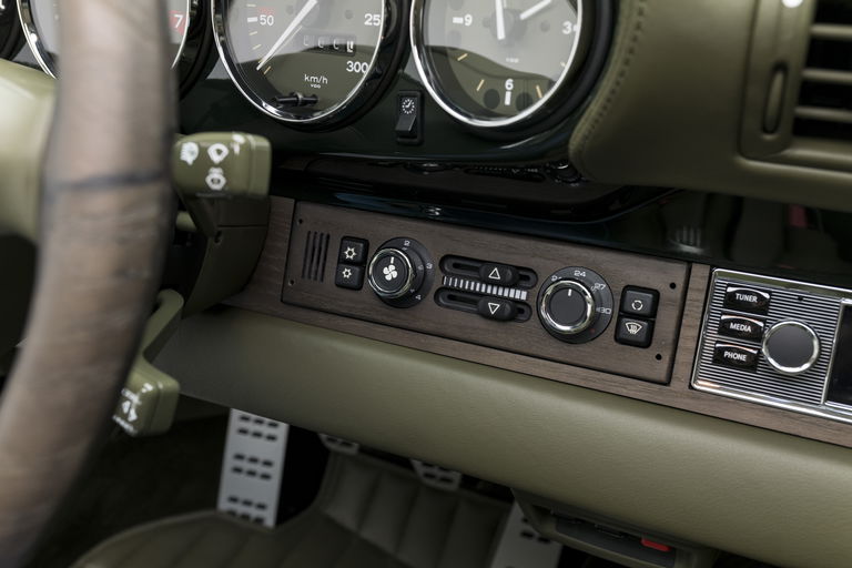 Porsche 911 Backdate