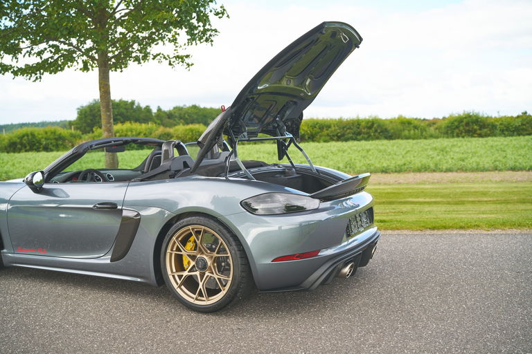 Porsche 718 Spyder RS