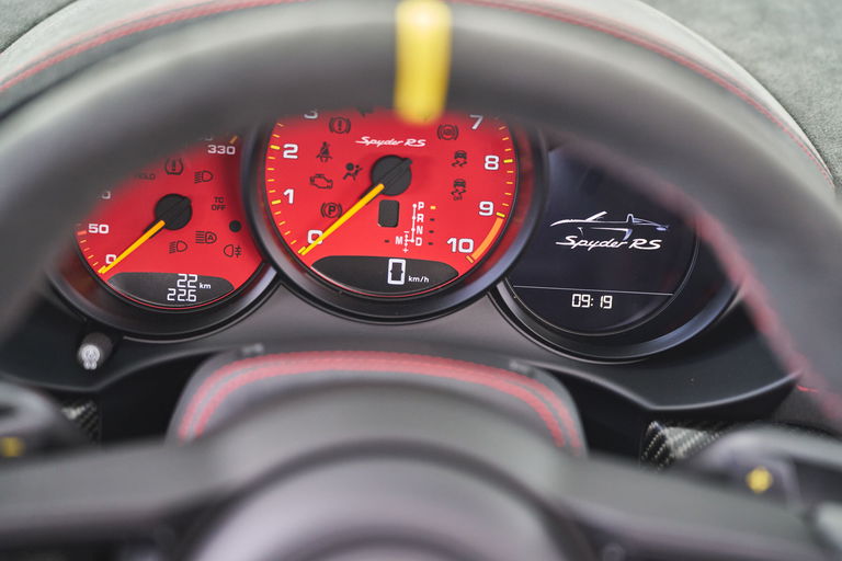 Porsche 718 Spyder RS