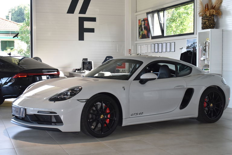 Porsche 718 Cayman GTS 4.0