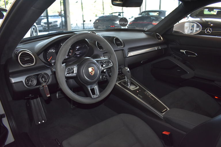 Porsche 718 Cayman GTS 4.0