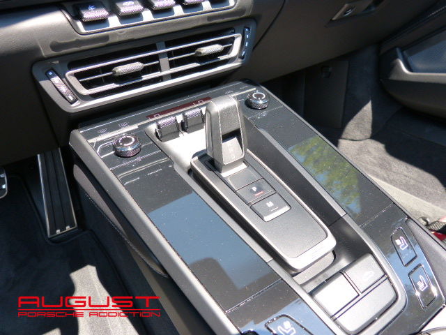 Porsche 992 Edition 50 Jahre Porsche Design