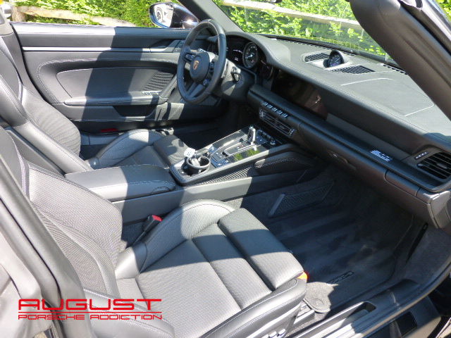 Porsche 992 Edition 50 Jahre Porsche Design