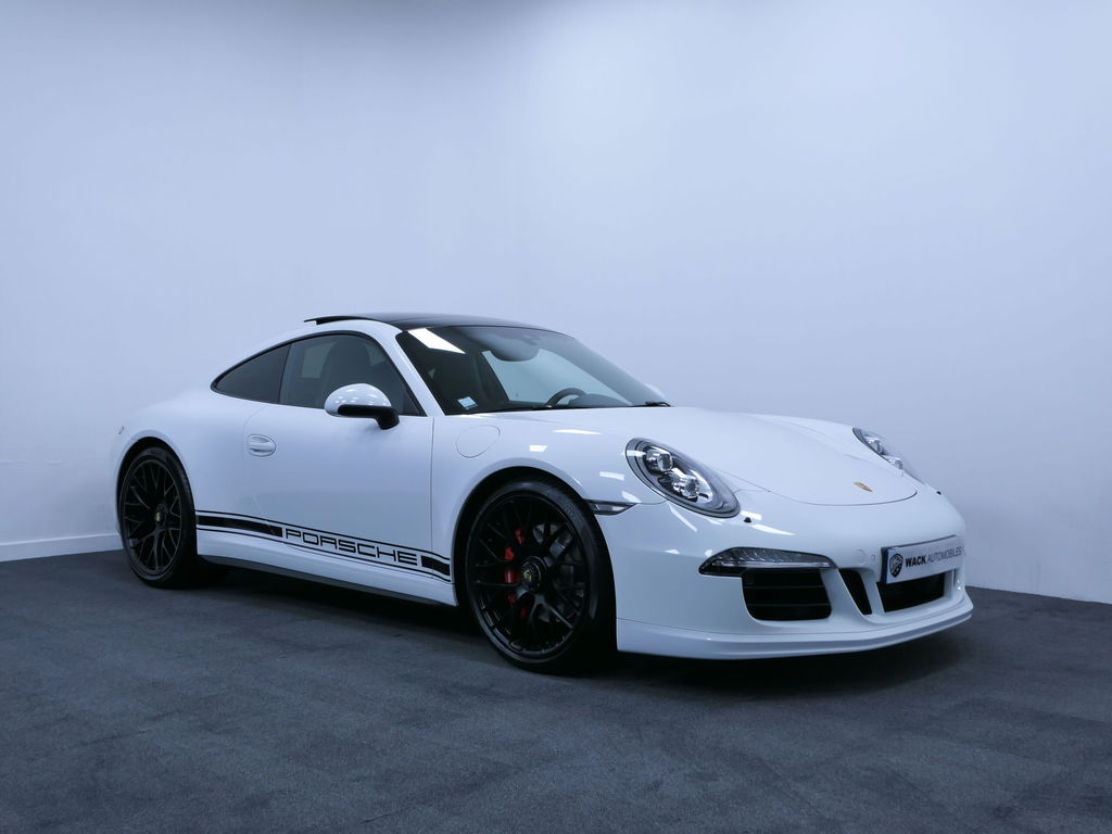Porsche 991 Carrera GTS