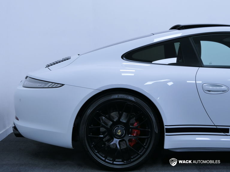 Porsche 991 Carrera GTS