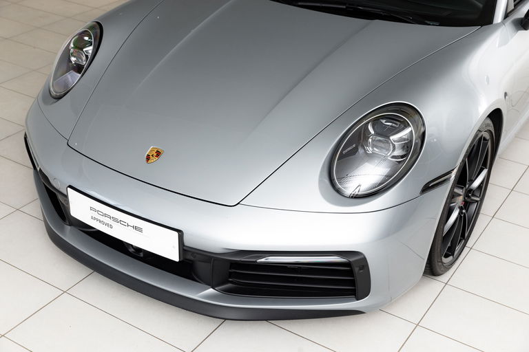 Porsche 992 Carrera 4S