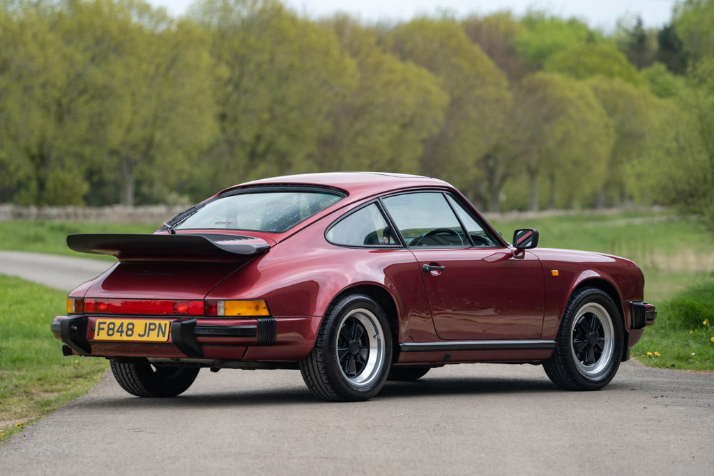 Porsche 911 Carrera 3.2