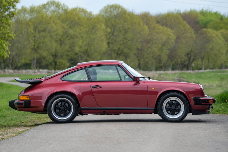 Porsche 911 Carrera 3.2