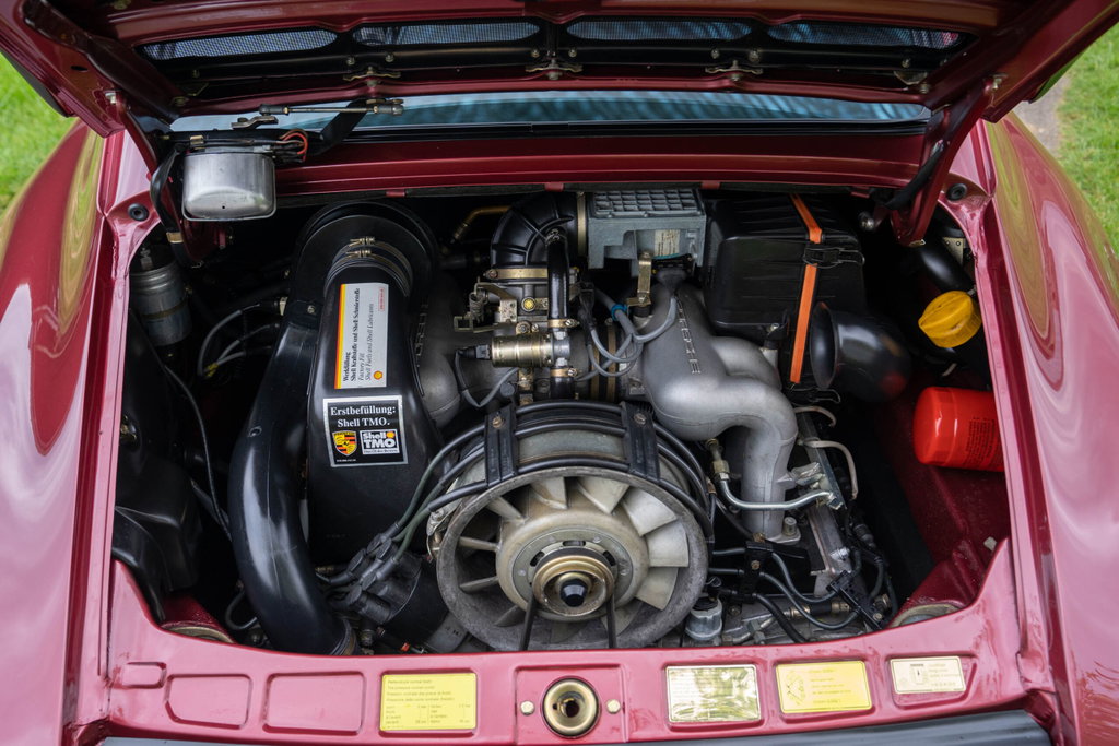 Porsche 911 Carrera 3.2