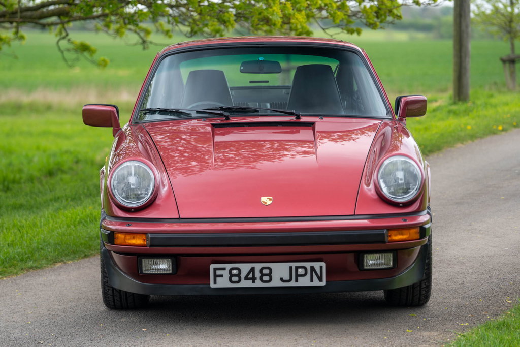Porsche 911 Carrera 3.2