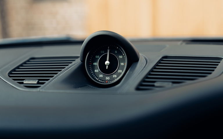 Porsche 992 Sport Classic