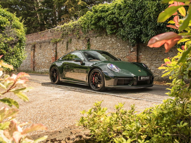 Porsche 992 Carrera GTS
