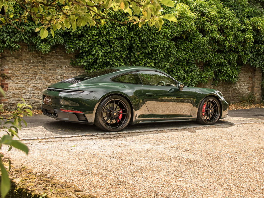Porsche 992 Carrera GTS