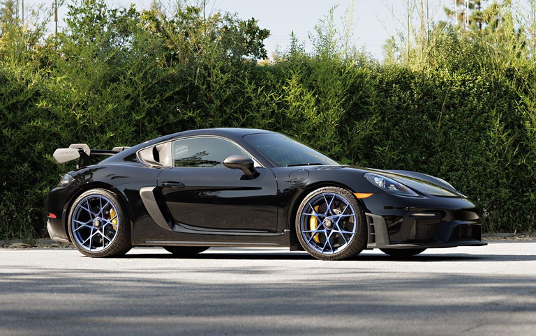 Porsche 718 Cayman GT4 RS