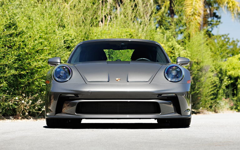 Porsche 992 GT3 Touring