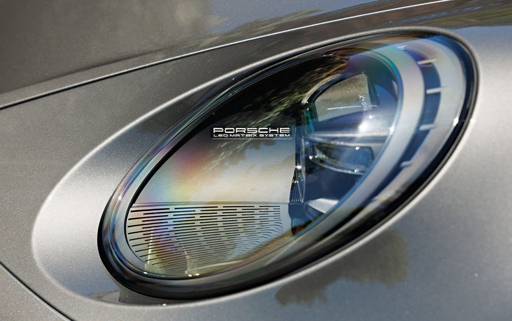 Porsche 992 GT3 Touring