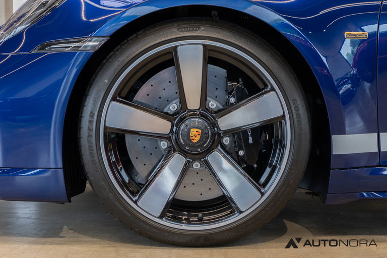 Porsche 992 Sport Classic