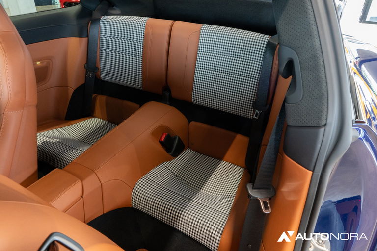 Porsche 992 Sport Classic