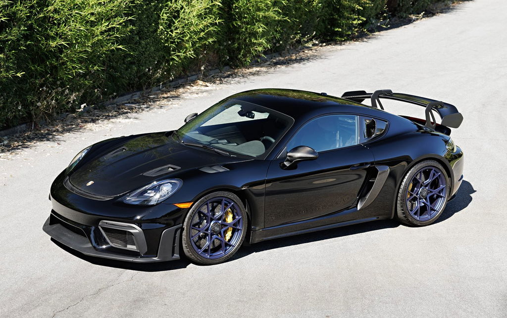 Porsche 718 Cayman GT4 RS