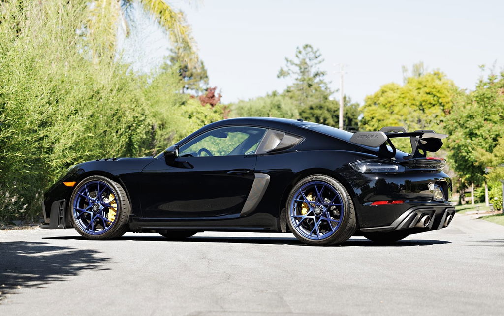 Porsche 718 Cayman GT4 RS