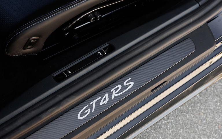 Porsche 718 Cayman GT4 RS