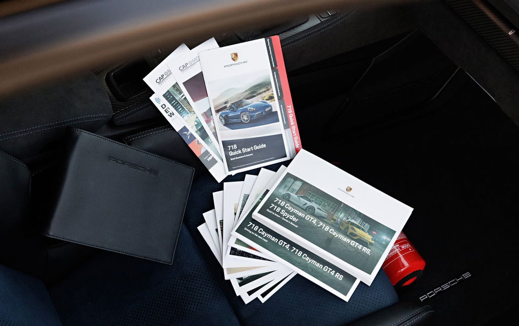 Porsche 718 Cayman GT4 RS