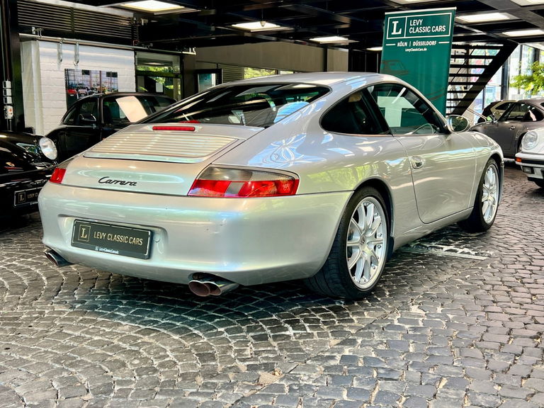 Porsche 996 Carrera