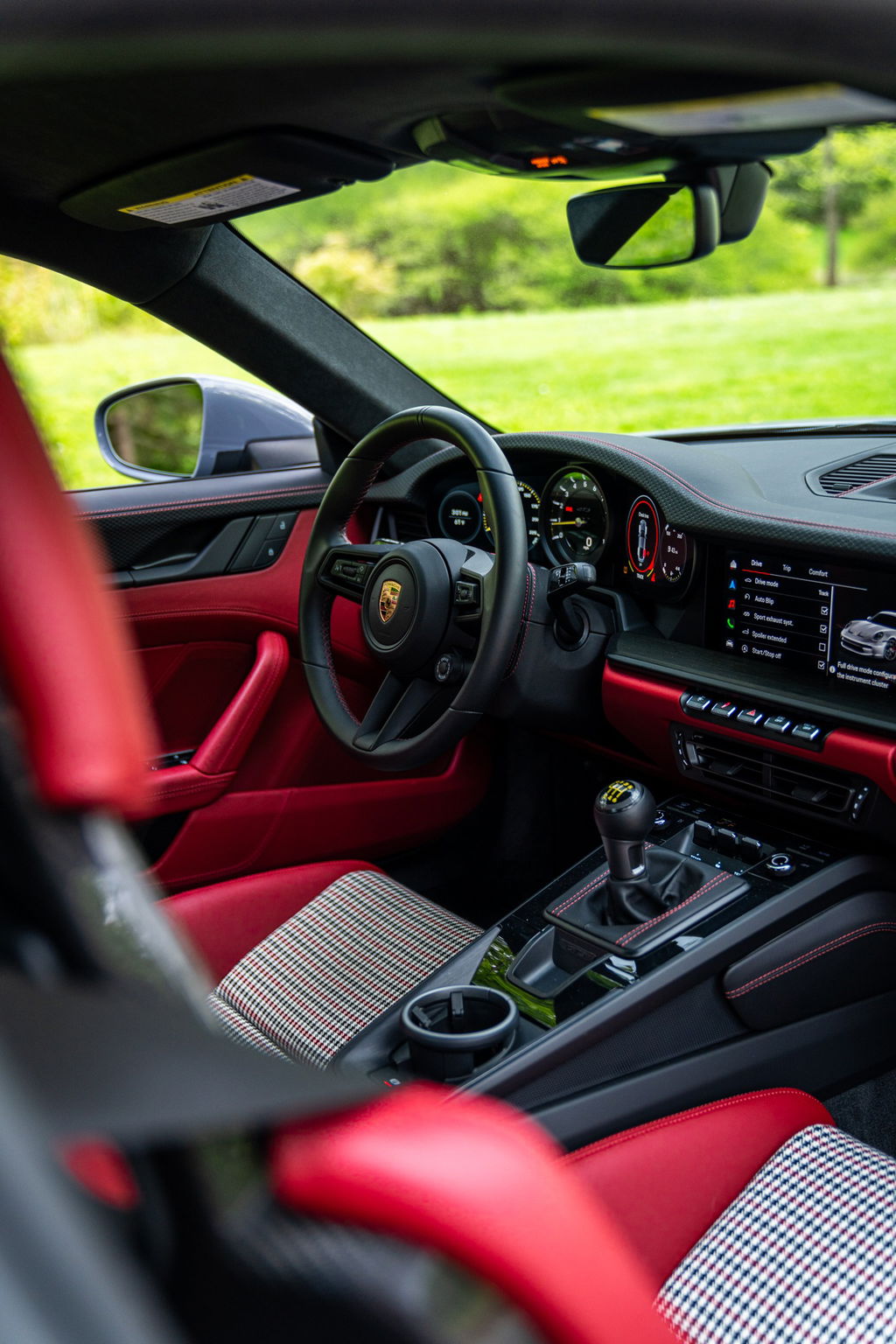 Porsche 992 GT3 Touring