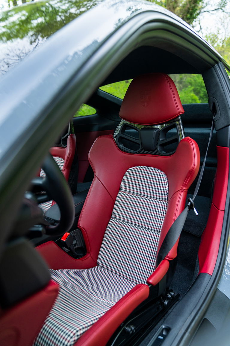 Porsche 992 GT3 Touring