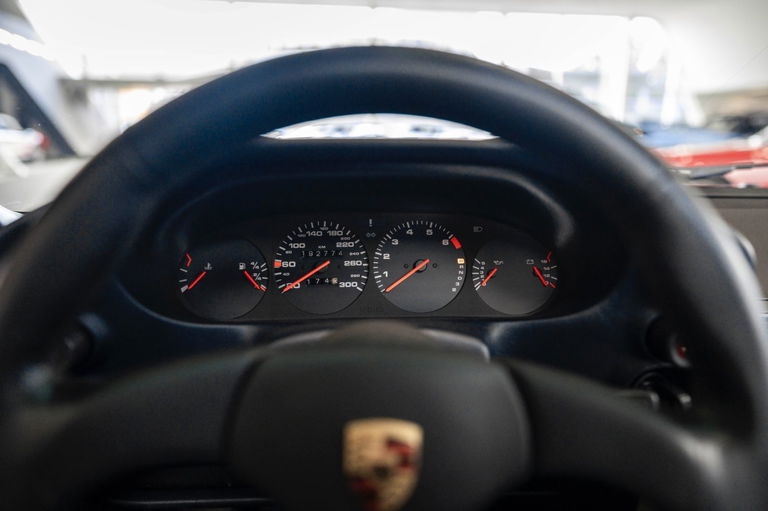 Porsche 928 S4