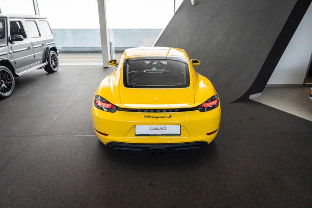 Porsche 718 Cayman S