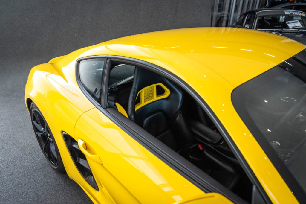 Porsche 718 Cayman S