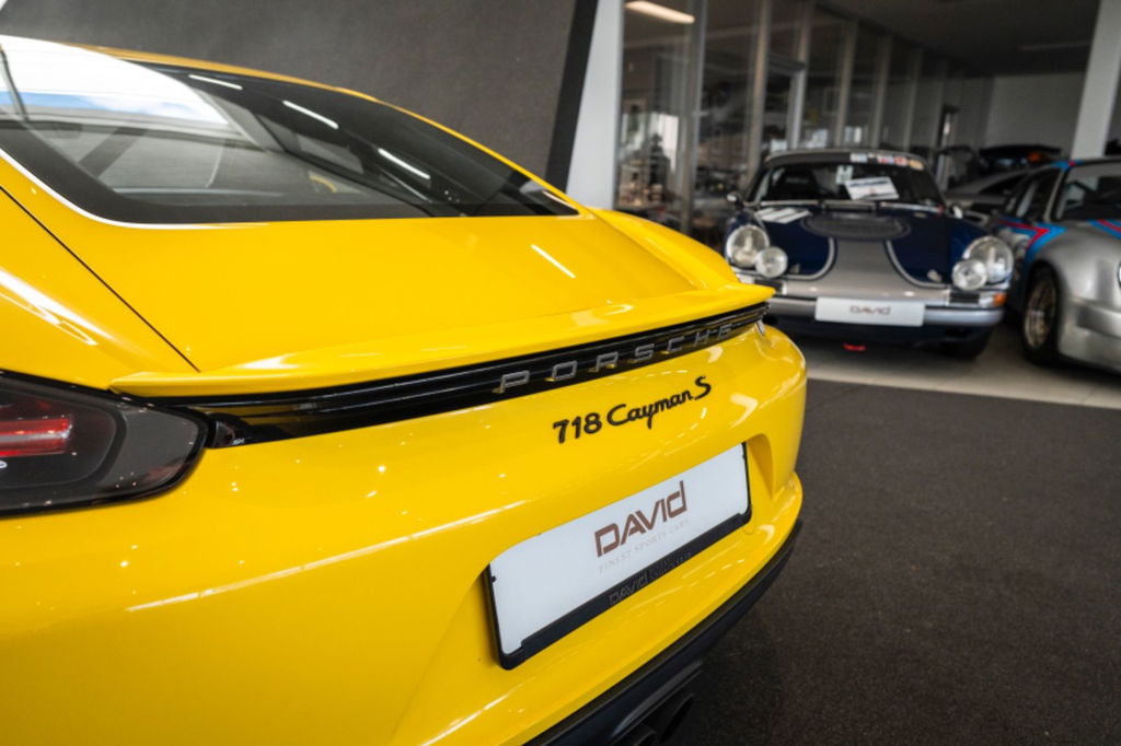 Porsche 718 Cayman S