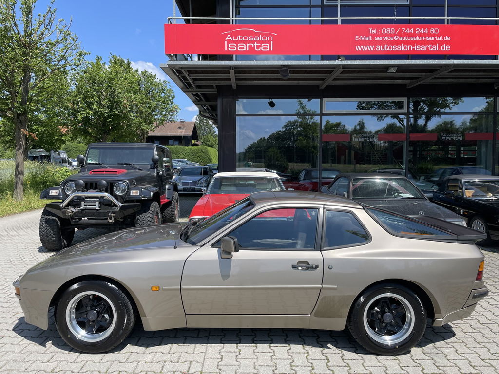 Porsche 944 Coupé