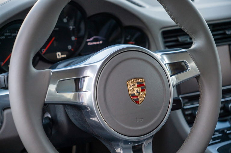 Porsche 991 Carrera 4