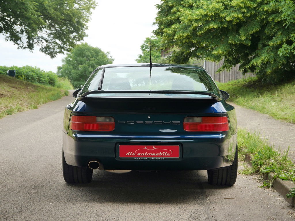 Porsche 968