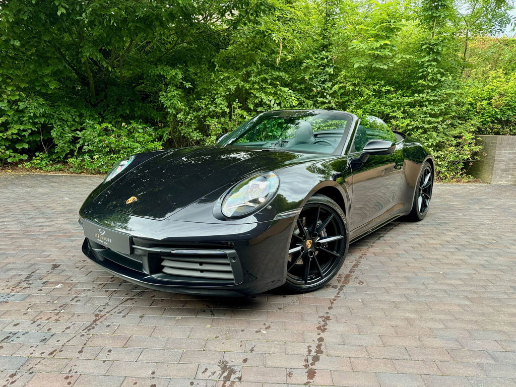 Porsche 992 Carrera