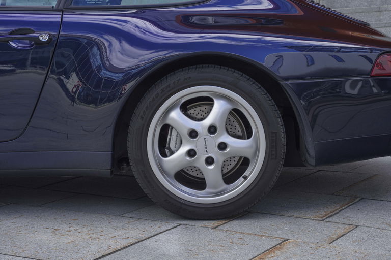 Porsche 993 Carrera 4