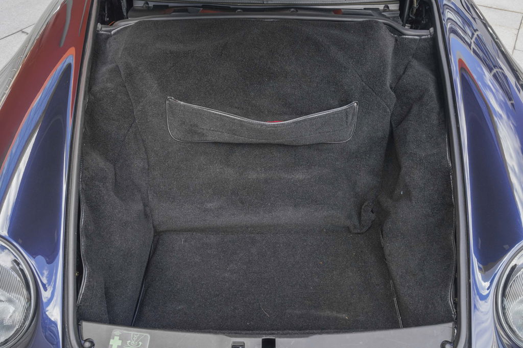 Porsche 993 Carrera 4