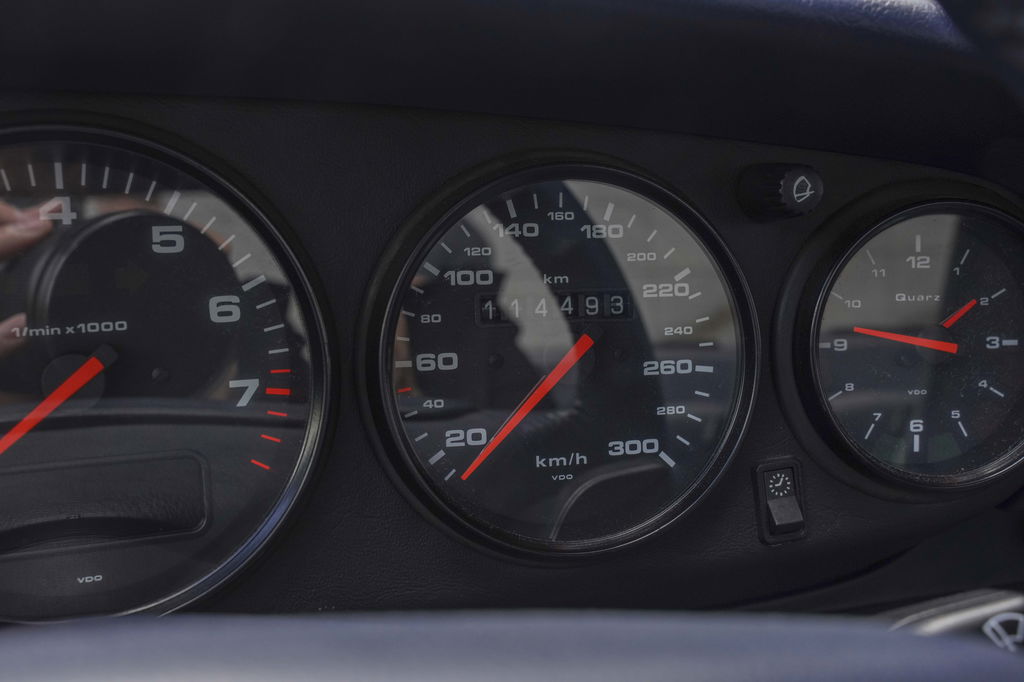 Porsche 993 Carrera 4