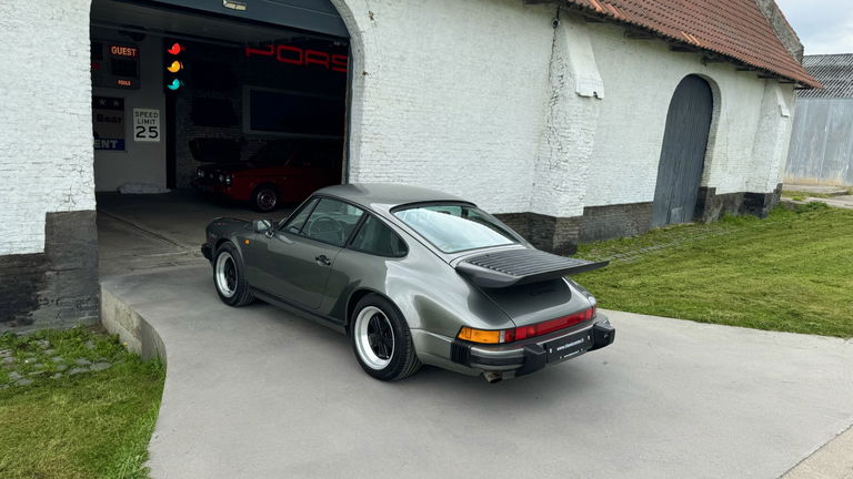 Porsche 911 Carrera 3.2